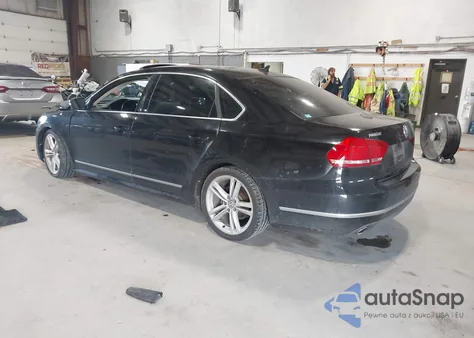 2014 Volkswagen Passat 2.0L Tdi Sel Premium z USA, uszkodzony, nr VIN 1VWCN7A30EC081830